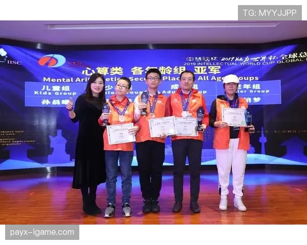 足球教练战术智慧闪耀赛场,精妙部署与团队默契成制胜关键 足球教练战术智慧闪耀赛场,精妙部署与团队默契成制胜关键