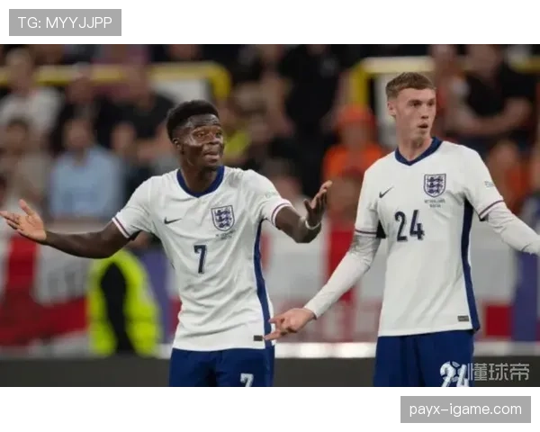 萨卡 vs 帕尔默：右边锋位置竞争与战术适配差异